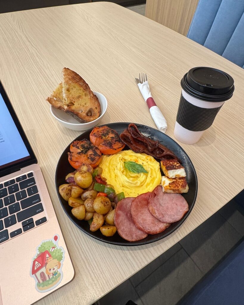 Country breakfast and coffee at For Five Coffee Roasters in Washington DC.